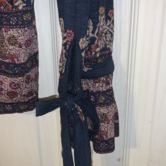 Lucky Brand top - Picture 5 of 5